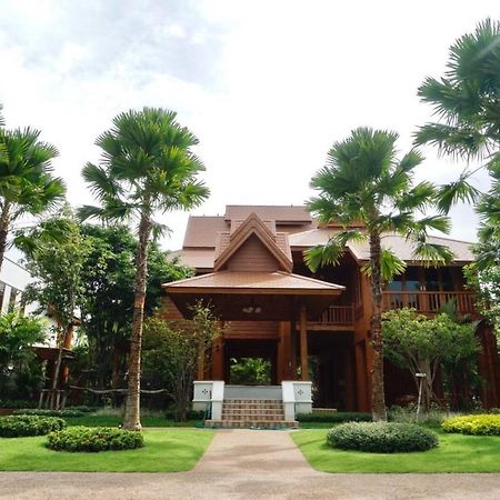 Vanasin Residence Tak Exterior foto