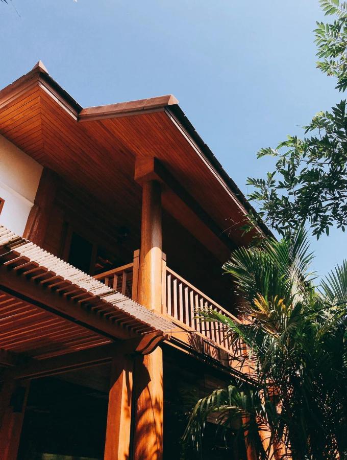 Vanasin Residence Tak Exterior foto