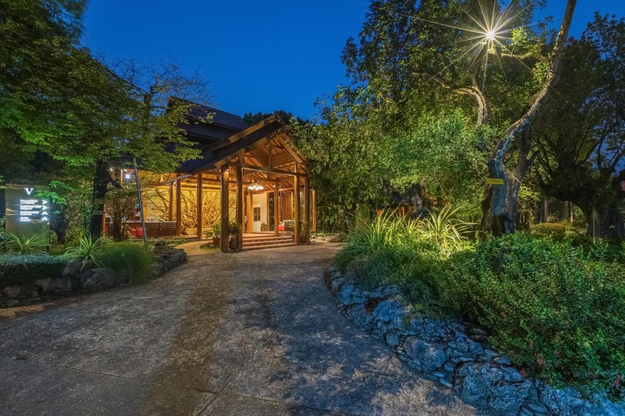 Vanasin Residence Tak Exterior foto